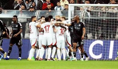 Beşiktaş derbide kayıp! Galatasaray 12 yıllık hasreti bitirdi!