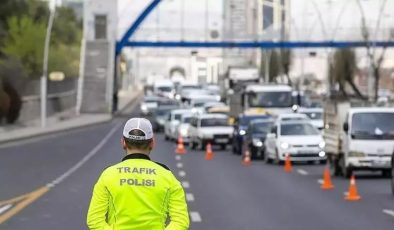 İstanbullular yarına dikkat: Maraton ve bisiklet turu nedeniyle yollar kapalı olacak