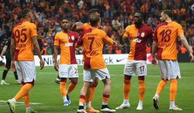 Galatasaray lig tarihine geçmek için sahaya çıkıyor!