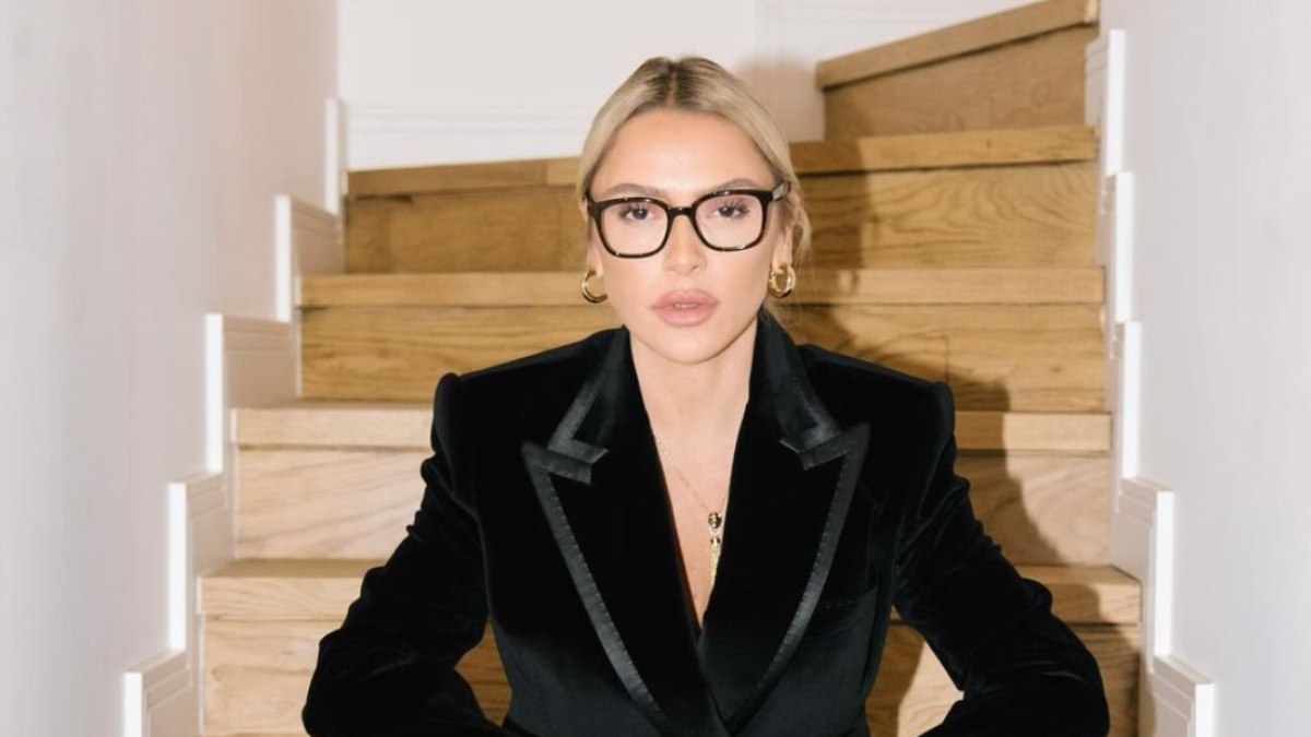 Hadise ilk oyunculuk deneyimiyle sosyal medyayı salladı! Sevişme sahneleri gündem oldu