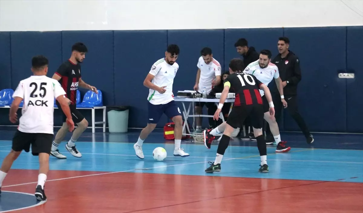 Erzurum’da şehitler Bülbül ve Yılmaz adına futsal turnuvası