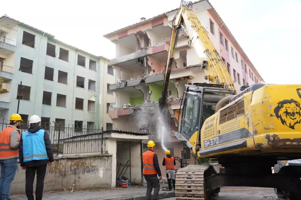 Bahçelievler’de Kentsel Dönüşüm Projesinin İlk Adımları Atıldı